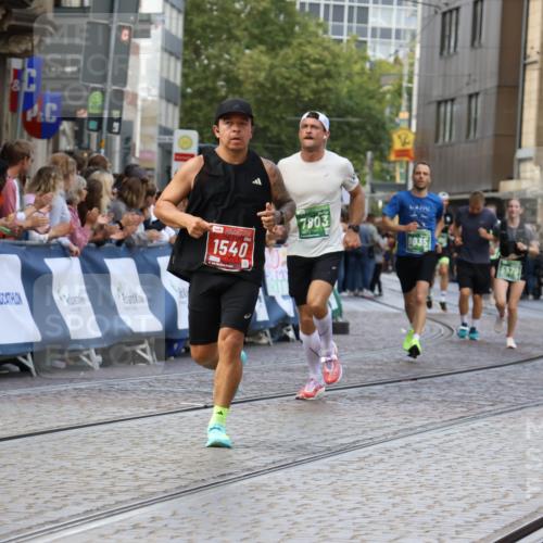 13.09.2026 - 21. swb-Marathon Bremen Strokosch-Dieckow http://msf.ph/oto/10318926 13.09.2026 13:07:30 Ziel 1540, 1863, 3118, 3794, 3973, 4808, 6053, 7636, 7876, 8980, 9708, 9927, 819, 2135, 4990, 5570, 5976, 7558, 7803, 8611, 8737, 9035, 9356 meine-sportfotos.de