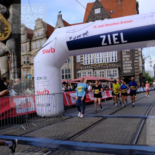 13.09.2026 - 21. swb-Marathon Bremen Tim E. http://msf.ph/oto/10318940 13.09.2026 10:58:05 Ziel 10078, 10460, 10559, 10565, 10707, 10728, 11136, 11153, 11245, 11532, 11568, 11824, 11856, 12222, 12228, 12231, 12264, 12427, 12551, 12555 meine-sportfotos.de