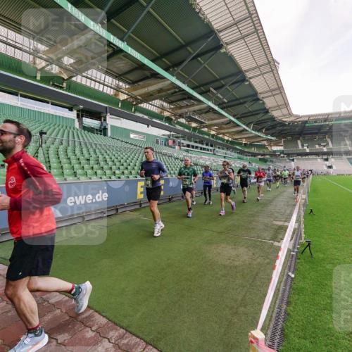 13.09.2026 - 21. swb-Marathon Bremen Michael Burmester http://msf.ph/oto/10318951 13.09.2026 13:17:27 Laufen im Stadion 134, 153, 231, 267, 271, 311, 404, 449, 588, 732, 753, 837, 990, 1057, 1185, 1312, 1424, 1425, 1465, 1539, 1790, 1813, 1825, 1844, 1868, 1987, 2056, 2067, 2096, 2259, 2351, 2357, 2358, 2363, 2381, 2389, 2419, 2532, 2550, 2562, 2579, 2586, 2601, 2647, 2655, 2664, 2698, 2778, 2797, 2799, 2821, 2846, 2849, 2880, 2893, 2974, 2984, 2996, 3104, 3133, 3146, 3180, 3195, 3210, 3213, 3314, 3331, 3337, 3366, 3387, 3421, 3431, 3476, 3479, 3501, 3506, 3537, 3548, 3633, 3654 meine-sportfotos.de