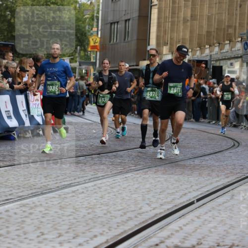 13.09.2026 - 21. swb-Marathon Bremen Strokosch-Dieckow http://msf.ph/oto/10318981 13.09.2026 13:07:31 Ziel 1540, 1863, 3118, 3794, 3973, 4808, 6053, 7636, 7876, 8980, 9708, 9927, 819, 969, 2135, 4852, 4990, 5570, 5976, 7558, 7803, 8611, 8737, 9035, 9356 meine-sportfotos.de