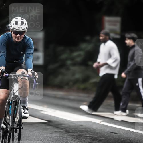13.09.2026 - Stadtparktriathlon H.Heesch http://msf.ph/oto/10318982 13.09.2026 13:03:08 Radfahren 1100, 1234, 1251, 1257 meine-sportfotos.de