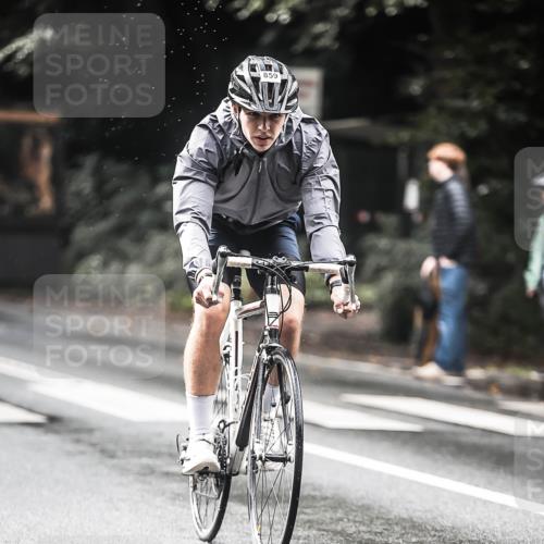 13.09.2026 - Stadtparktriathlon H.Heesch http://msf.ph/oto/10319002 13.09.2026 11:54:55 Radfahren 731, 733, 754, 859, 860, 869, 891, 935 meine-sportfotos.de