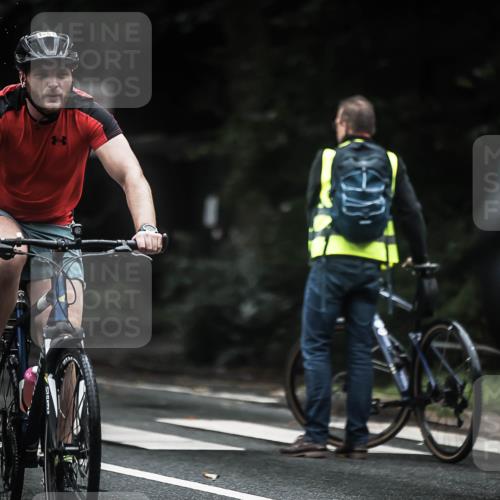 13.09.2026 - Stadtparktriathlon H.Heesch http://msf.ph/oto/10319019 13.09.2026 13:03:09 Radfahren 1100, 1234, 1251, 1257 meine-sportfotos.de