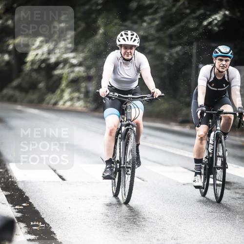 13.09.2026 - Stadtparktriathlon H.Heesch http://msf.ph/oto/10319024 13.09.2026 11:55:00 Radfahren 733, 754, 859, 891, 897, 1017 meine-sportfotos.de