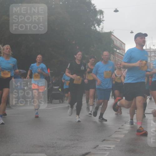 13.09.2026 - Kiel Lauf Markus Tischler http://msf.ph/oto/10319025 13.09.2026 10:50:12 Fleethörn 2438, 3435, 3778, 2293 meine-sportfotos.de