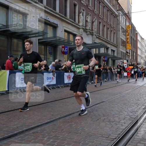 13.09.2026 - 21. swb-Marathon Bremen Strokosch-Dieckow http://msf.ph/oto/10319028 13.09.2026 13:17:21 Ziel 560, 771, 1297, 2008, 2125, 2234, 2812, 3051, 3192, 3760, 4171, 4286, 4374, 4498, 4499, 4620, 5041, 5530, 5550, 5817, 6803, 7901, 8100, 8250, 8253, 8446, 8532, 8714, 9075, 9400, 9505, 13107, 842, 2052, 3148, 3246, 4156, 4805, 6095, 6624, 6734, 6759, 6803, 6953, 7284, 8111, 8418, 8532, 8858 meine-sportfotos.de