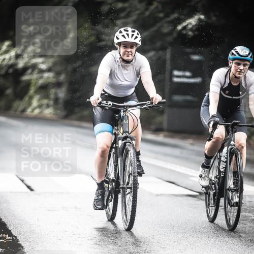 13.09.2026 - Stadtparktriathlon H.Heesch http://msf.ph/oto/10319035 13.09.2026 11:55:01 Radfahren 733, 754, 859, 891, 897, 1017 meine-sportfotos.de