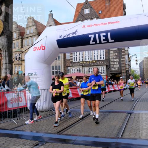 13.09.2026 - 21. swb-Marathon Bremen Tim E. http://msf.ph/oto/10319036 13.09.2026 10:58:07 Ziel 10078, 10460, 10559, 10565, 10707, 10728, 11136, 11153, 11332, 11532, 11568, 11824, 11856, 11863, 12222, 12228, 12231, 12264, 12427, 12551, 12555 meine-sportfotos.de