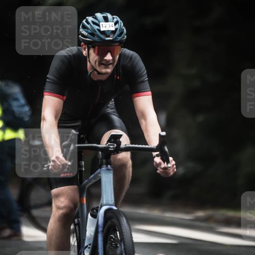 13.09.2026 - Stadtparktriathlon H.Heesch http://msf.ph/oto/10319055 13.09.2026 13:03:13 Radfahren 1100, 1234, 1257, 1426 meine-sportfotos.de