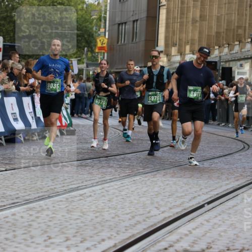 13.09.2026 - 21. swb-Marathon Bremen Strokosch-Dieckow http://msf.ph/oto/10319066 13.09.2026 13:07:32 Ziel 1540, 1863, 3043, 3118, 3794, 3973, 4808, 6053, 7636, 7876, 8980, 9927, 819, 969, 2135, 4852, 4990, 5570, 5976, 7558, 7803, 8611, 8737, 9035, 9356 meine-sportfotos.de