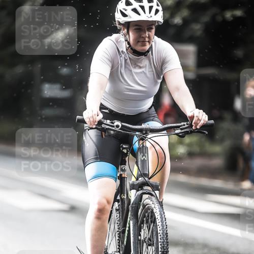 13.09.2026 - Stadtparktriathlon H.Heesch http://msf.ph/oto/10319076 13.09.2026 11:55:01 Radfahren 733, 754, 859, 891, 897, 1017 meine-sportfotos.de
