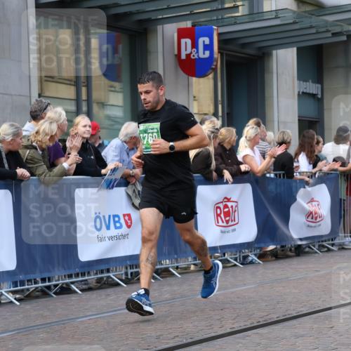 13.09.2026 - 21. swb-Marathon Bremen Strokosch-Dieckow http://msf.ph/oto/10319092 13.09.2026 13:17:22 Ziel 560, 771, 1297, 2008, 2125, 2234, 2812, 3051, 3192, 3760, 4171, 4286, 4374, 4498, 4499, 4620, 5041, 5530, 5550, 5817, 7901, 8100, 8250, 8253, 8446, 8714, 9075, 9400, 9505, 13107, 842, 2052, 3148, 3246, 4156, 4805, 6095, 6624, 6734, 6759, 6803, 6953, 7284, 8111, 8418, 8532, 8714, 8858 meine-sportfotos.de