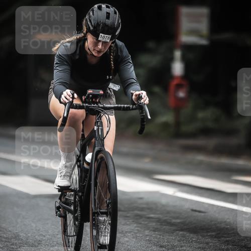 13.09.2026 - Stadtparktriathlon H.Heesch http://msf.ph/oto/10319119 13.09.2026 13:03:24 Radfahren 1078, 1250, 1348, 1426 meine-sportfotos.de