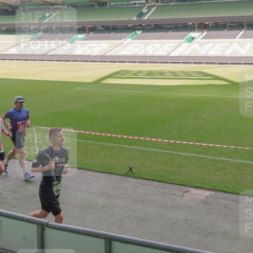 13.09.2026 - 21. swb-Marathon Bremen Michael Burmester http://msf.ph/oto/10319142 13.09.2026 12:54:19 Laufen im Stadion 102, 145, 161, 189, 201, 313, 376, 385, 461, 472, 481, 495, 541, 560, 615, 616, 666, 675, 696, 740, 755, 816, 827, 982, 985, 987, 1053, 1056, 1076, 1207, 1390, 1419, 1433, 1445, 1468, 1528, 1551, 1599, 1631, 1658, 1664, 1704, 1707, 1814, 2055, 2125, 2234, 2280, 2362, 2383, 2390, 2401, 2422, 2454, 2474, 2499, 2623, 2701, 2733, 2801, 2820, 2824, 2858, 2870, 2882, 2913, 2922, 2962, 2971, 2997, 3012, 3054, 3134, 3175, 3206, 3241, 3246, 3346, 3356, 3357, 3362, 3413 meine-sportfotos.de