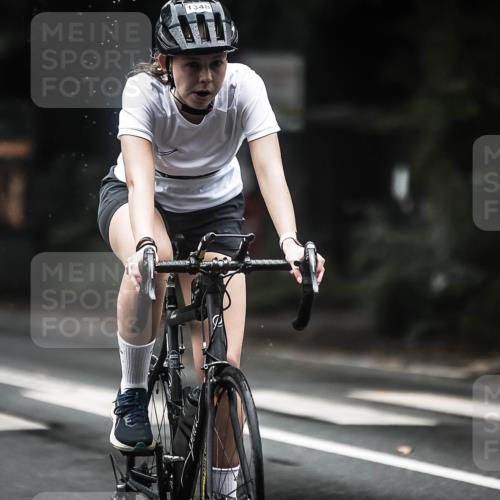 13.09.2026 - Stadtparktriathlon H.Heesch http://msf.ph/oto/10319155 13.09.2026 13:03:25 Radfahren 1078, 1250, 1348, 1426 meine-sportfotos.de