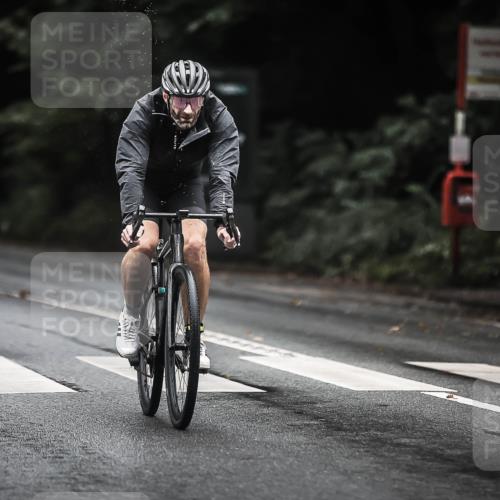 13.09.2026 - Stadtparktriathlon H.Heesch http://msf.ph/oto/10319171 13.09.2026 13:03:27 Radfahren 1078, 1097, 1250, 1348, 1389 meine-sportfotos.de