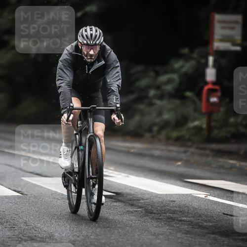 13.09.2026 - Stadtparktriathlon H.Heesch http://msf.ph/oto/10319175 13.09.2026 13:03:27 Radfahren 1078, 1097, 1250, 1348, 1389 meine-sportfotos.de
