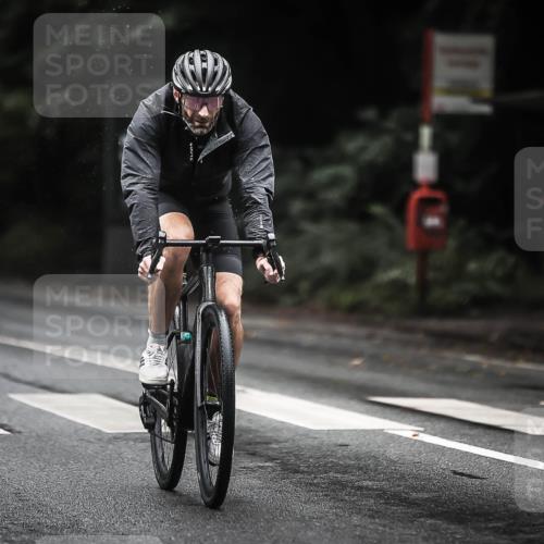 13.09.2026 - Stadtparktriathlon H.Heesch http://msf.ph/oto/10319181 13.09.2026 13:03:27 Radfahren 1078, 1097, 1250, 1348, 1389 meine-sportfotos.de