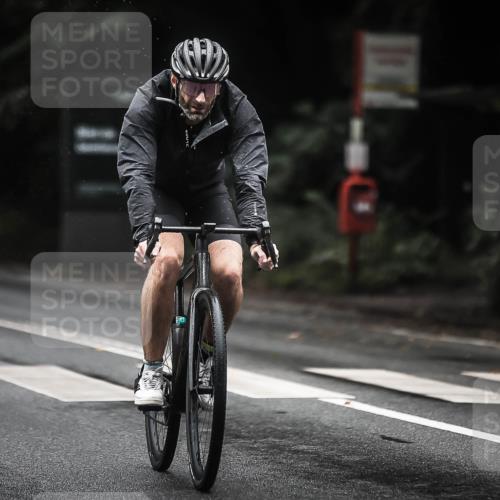 13.09.2026 - Stadtparktriathlon H.Heesch http://msf.ph/oto/10319187 13.09.2026 13:03:27 Radfahren 1078, 1097, 1250, 1348, 1389 meine-sportfotos.de