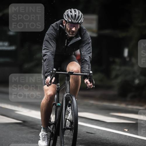 13.09.2026 - Stadtparktriathlon H.Heesch http://msf.ph/oto/10319197 13.09.2026 13:03:28 Radfahren 1078, 1097, 1250, 1348, 1389 meine-sportfotos.de