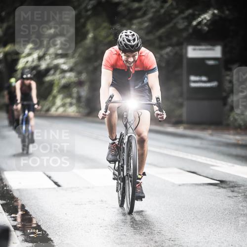 13.09.2026 - Stadtparktriathlon H.Heesch http://msf.ph/oto/10319210 13.09.2026 11:55:11 Radfahren 779, 788, 800, 893, 897, 905, 948 meine-sportfotos.de