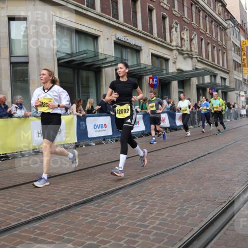 13.09.2026 - 21. swb-Marathon Bremen Strokosch-Dieckow http://msf.ph/oto/10319213 13.09.2026 10:58:15 Ziel 10878, 10879, 11004, 11030, 11152, 11189, 11202, 11228, 11384, 11403, 11455, 11488, 11686, 11743, 11750, 11953, 11955, 12092, 12180, 12237, 12320, 12499, 12505, 12518, 10249, 10494, 10530, 10543, 10559, 10604, 10673, 10750, 10798, 10826, 10828, 10903, 10914, 10931, 10932, 11120, 11131, 11136, 11202, 11295, 11332, 11388, 11420, 11752, 11863, 11884, 11906, 11952, 12017, 12386, 12387, 12441, 12482, 12551 meine-sportfotos.de