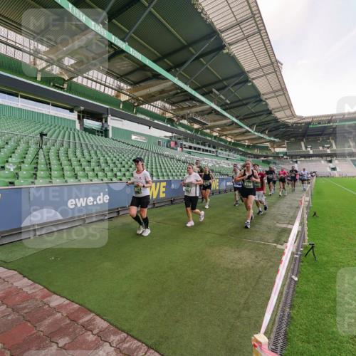 13.09.2026 - 21. swb-Marathon Bremen Michael Burmester http://msf.ph/oto/10319223 13.09.2026 13:17:52 Laufen im Stadion 134, 153, 267, 271, 311, 404, 449, 546, 588, 732, 753, 837, 990, 1057, 1424, 1425, 1539, 1790, 1813, 1825, 1844, 1868, 1987, 2056, 2067, 2096, 2123, 2137, 2259, 2294, 2357, 2358, 2363, 2381, 2389, 2419, 2453, 2532, 2550, 2562, 2586, 2601, 2614, 2647, 2655, 2778, 2797, 2821, 2849, 2857, 2879, 2880, 2893, 2984, 2996, 2999, 3096, 3100, 3104, 3146, 3180, 3195, 3210, 3213, 3314, 3337, 3366, 3421, 3431, 3476, 3479, 3501, 3506, 3537, 3548, 3633, 3654, 3740, 4478 meine-sportfotos.de