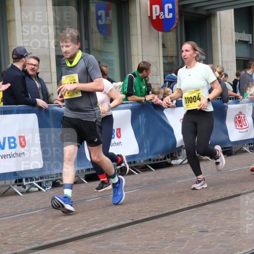 13.09.2026 - 21. swb-Marathon Bremen Strokosch-Dieckow http://msf.ph/oto/10319237 13.09.2026 10:58:16 Ziel 10878, 10879, 11004, 11030, 11152, 11189, 11228, 11384, 11403, 11455, 11488, 11686, 11743, 11750, 11953, 11955, 12092, 12180, 12237, 12320, 12499, 12505, 12518, 10249, 10494, 10530, 10543, 10559, 10604, 10673, 10750, 10798, 10826, 10828, 10903, 10914, 10931, 10932, 11120, 11131, 11136, 11202, 11295, 11332, 11388, 11420, 11752, 11863, 11884, 11906, 11952, 12017, 12092, 12386, 12387, 12441, 12482, 12551 meine-sportfotos.de