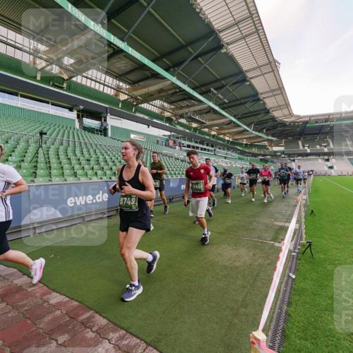 13.09.2026 - 21. swb-Marathon Bremen Michael Burmester http://msf.ph/oto/10319238 13.09.2026 13:17:54 Laufen im Stadion 134, 153, 267, 271, 311, 404, 449, 546, 588, 732, 753, 837, 990, 1057, 1424, 1425, 1539, 1790, 1813, 1825, 1844, 1868, 1987, 2056, 2067, 2096, 2123, 2137, 2259, 2294, 2357, 2358, 2381, 2389, 2419, 2453, 2532, 2550, 2562, 2586, 2601, 2614, 2647, 2655, 2797, 2821, 2849, 2857, 2879, 2880, 2893, 2984, 2996, 2999, 3096, 3100, 3104, 3146, 3180, 3195, 3210, 3213, 3314, 3337, 3366, 3421, 3431, 3476, 3479, 3501, 3506, 3537, 3548, 3633, 3654, 3740, 3879, 4478 meine-sportfotos.de