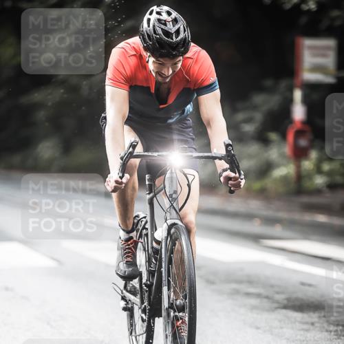 13.09.2026 - Stadtparktriathlon H.Heesch http://msf.ph/oto/10319242 13.09.2026 11:55:11 Radfahren 779, 788, 800, 893, 897, 905, 948 meine-sportfotos.de