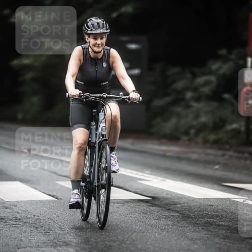 13.09.2026 - Stadtparktriathlon H.Heesch http://msf.ph/oto/10319243 13.09.2026 13:03:31 Radfahren 1097, 1250, 1389 meine-sportfotos.de
