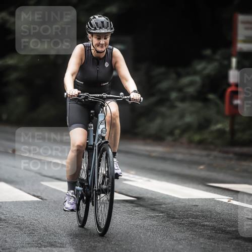 13.09.2026 - Stadtparktriathlon H.Heesch http://msf.ph/oto/10319252 13.09.2026 13:03:32 Radfahren 1097, 1199, 1250, 1389 meine-sportfotos.de