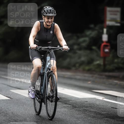 13.09.2026 - Stadtparktriathlon H.Heesch http://msf.ph/oto/10319258 13.09.2026 13:03:32 Radfahren 1097, 1199, 1250, 1389 meine-sportfotos.de
