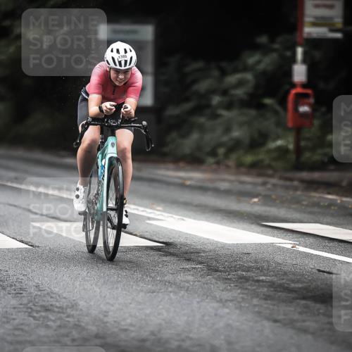 13.09.2026 - Stadtparktriathlon H.Heesch http://msf.ph/oto/10319279 13.09.2026 13:03:34 Radfahren 1097, 1199, 1389 meine-sportfotos.de