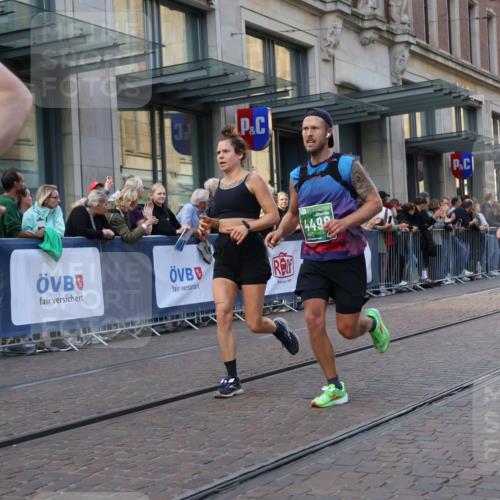 13.09.2026 - 21. swb-Marathon Bremen Strokosch-Dieckow http://msf.ph/oto/10319280 13.09.2026 13:17:27 Ziel 560, 771, 948, 1297, 2001, 2008, 2125, 2234, 2812, 3051, 3192, 3760, 4171, 4286, 4374, 4498, 4499, 4620, 5041, 5530, 5550, 5817, 5935, 7901, 8100, 8250, 8869, 9400, 9505, 9595, 9596, 9837, 13041, 13107, 560, 842, 2052, 3148, 4805, 6095, 6624, 6734, 6759, 6803, 8111, 8253, 8418, 8446, 8532, 8714, 9075 meine-sportfotos.de