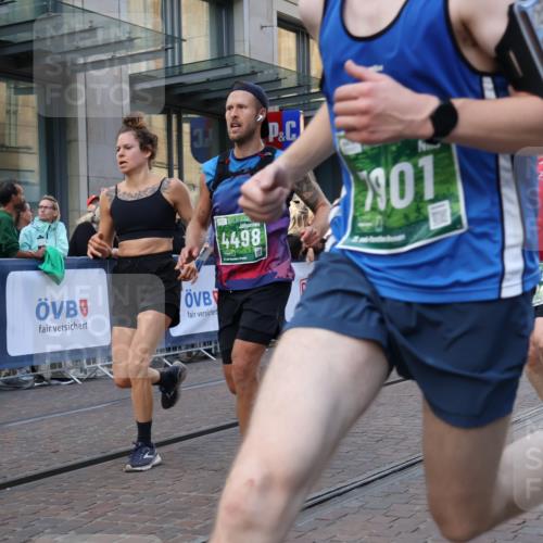 13.09.2026 - 21. swb-Marathon Bremen Strokosch-Dieckow http://msf.ph/oto/10319302 13.09.2026 13:17:27 Ziel 560, 771, 948, 1297, 2001, 2008, 2125, 2234, 2812, 3051, 3192, 3760, 4171, 4286, 4374, 4498, 4499, 4620, 5041, 5530, 5550, 5817, 5935, 7901, 8100, 8250, 8869, 9400, 9505, 9595, 9596, 9837, 13041, 13107, 560, 842, 2052, 3148, 4805, 6095, 6624, 6734, 6759, 6803, 8111, 8253, 8418, 8446, 8532, 8714, 9075 meine-sportfotos.de