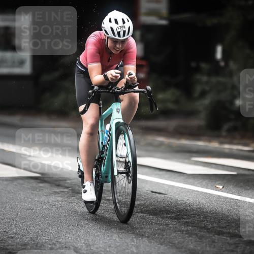 13.09.2026 - Stadtparktriathlon H.Heesch http://msf.ph/oto/10319307 13.09.2026 13:03:34 Radfahren 1097, 1199, 1389 meine-sportfotos.de