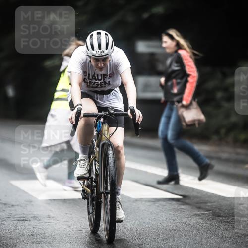 13.09.2026 - Stadtparktriathlon H.Heesch http://msf.ph/oto/10319338 13.09.2026 13:03:38 Radfahren 1097, 1199, 1225, 1226, 1389 meine-sportfotos.de
