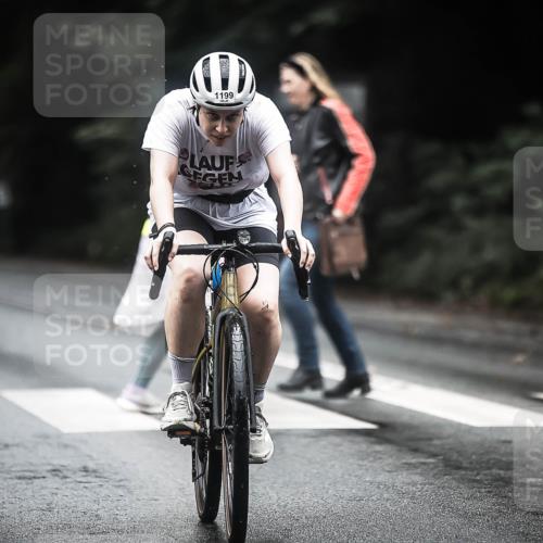 13.09.2026 - Stadtparktriathlon H.Heesch http://msf.ph/oto/10319343 13.09.2026 13:03:38 Radfahren 1097, 1199, 1225, 1226, 1389 meine-sportfotos.de