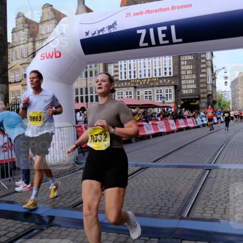 13.09.2026 - 21. swb-Marathon Bremen Tim E. http://msf.ph/oto/10319369 13.09.2026 10:58:16 Ziel 10078, 10543, 10559, 10565, 10604, 10707, 10728, 10826, 10903, 10931, 10932, 11136, 11332, 11824, 11856, 11863, 12231, 12427, 12441, 12551, 12555 meine-sportfotos.de