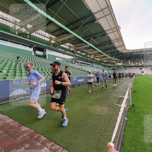13.09.2026 - 21. swb-Marathon Bremen Michael Burmester http://msf.ph/oto/10319373 13.09.2026 13:18:06 Laufen im Stadion 134, 267, 271, 311, 404, 449, 486, 546, 588, 732, 753, 837, 921, 1057, 1424, 1425, 1431, 1765, 1790, 1813, 1825, 1844, 1868, 1987, 2056, 2067, 2096, 2123, 2137, 2294, 2357, 2358, 2381, 2389, 2419, 2453, 2532, 2550, 2562, 2586, 2601, 2614, 2647, 2655, 2797, 2821, 2849, 2857, 2879, 2880, 2893, 2944, 2984, 2999, 3096, 3100, 3104, 3146, 3180, 3195, 3210, 3213, 3285, 3314, 3337, 3366, 3421, 3431, 3476, 3479, 3506, 3537, 3548, 3619, 3633, 3654, 3740, 3879, 4478 meine-sportfotos.de