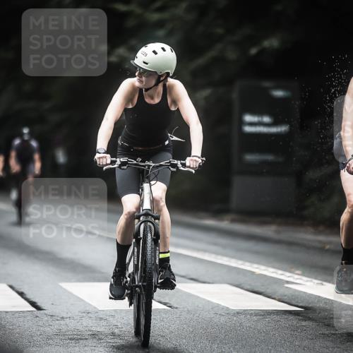13.09.2026 - Stadtparktriathlon H.Heesch http://msf.ph/oto/10319384 13.09.2026 13:03:42 Radfahren 1199, 1200, 1218, 1225, 1226, 1311, 1427 meine-sportfotos.de