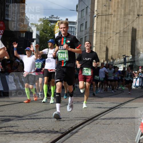 13.09.2026 - 21. swb-Marathon Bremen Strokosch-Dieckow http://msf.ph/oto/10319397 13.09.2026 13:31:04 Ziel 244, 625, 800, 834, 1533, 1771, 1841, 1926, 1941, 2369, 2452, 2723, 2985, 4206, 4251, 4332, 4342, 4425, 4757, 4920, 5551, 5600, 5681, 5802, 5822, 5900, 6134, 6343, 6347, 6523, 7012, 7253, 7567, 7645, 9290, 9507, 9653, 9692, 9699, 9767, 9825, 13090, 217, 1398, 2244, 2513, 2802, 3396, 3762, 4477, 4647, 5673, 5720, 5846, 6419, 6619, 6732, 7296, 7359, 7812, 7882, 8035, 8097, 8342, 8382, 8726, 9147, 9274, 9337, 9822, 9969, 9977, 13066 meine-sportfotos.de