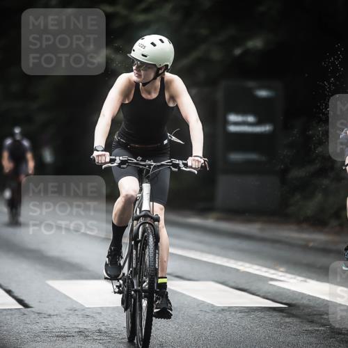13.09.2026 - Stadtparktriathlon H.Heesch http://msf.ph/oto/10319398 13.09.2026 13:03:42 Radfahren 1199, 1200, 1218, 1225, 1226, 1311, 1427 meine-sportfotos.de