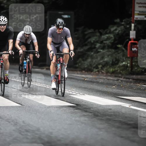 13.09.2026 - Stadtparktriathlon H.Heesch http://msf.ph/oto/10319415 13.09.2026 13:03:45 Radfahren 1191, 1200, 1218, 1225, 1226, 1311, 1427 meine-sportfotos.de