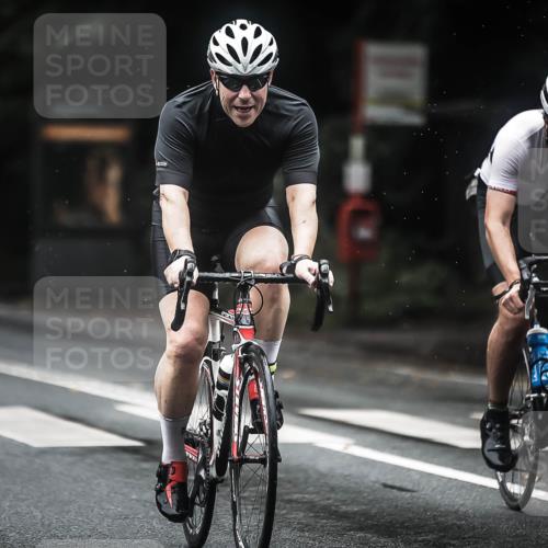 13.09.2026 - Stadtparktriathlon H.Heesch http://msf.ph/oto/10319449 13.09.2026 13:03:47 Radfahren 1191, 1200, 1218, 1225, 1226, 1311, 1413, 1427 meine-sportfotos.de