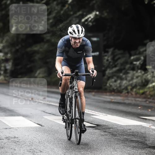 13.09.2026 - Stadtparktriathlon H.Heesch http://msf.ph/oto/10319450 13.09.2026 11:55:28 Radfahren 831, 867, 925 meine-sportfotos.de