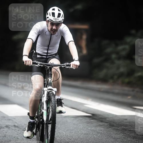 13.09.2026 - Stadtparktriathlon H.Heesch http://msf.ph/oto/10319470 13.09.2026 13:03:48 Radfahren 1191, 1200, 1218, 1225, 1226, 1253, 1311, 1413, 1427 meine-sportfotos.de