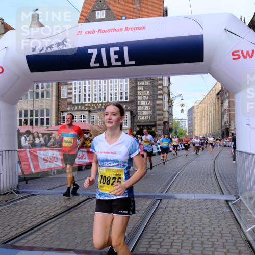 13.09.2026 - 21. swb-Marathon Bremen Tim E. http://msf.ph/oto/10319487 13.09.2026 10:58:21 Ziel 10078, 10494, 10543, 10559, 10565, 10604, 10673, 10826, 10828, 10903, 10914, 10931, 10932, 11136, 11295, 11332, 11752, 11824, 11863, 11884, 12441, 12482, 12551 meine-sportfotos.de