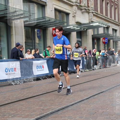 13.09.2026 - 21. swb-Marathon Bremen Strokosch-Dieckow http://msf.ph/oto/10319526 13.09.2026 10:58:23 Ziel 10254, 10485, 10794, 10832, 10878, 10879, 10948, 11030, 11189, 11228, 11384, 11488, 11743, 11955, 12176, 12180, 12237, 12320, 12499, 12505, 10249, 10494, 10530, 10543, 10604, 10673, 10750, 10798, 10826, 10828, 10903, 10914, 10931, 10932, 11004, 11120, 11131, 11152, 11202, 11295, 11388, 11403, 11420, 11455, 11686, 11750, 11752, 11884, 11906, 11952, 11953, 12017, 12092, 12386, 12387, 12441, 12482, 12518 meine-sportfotos.de